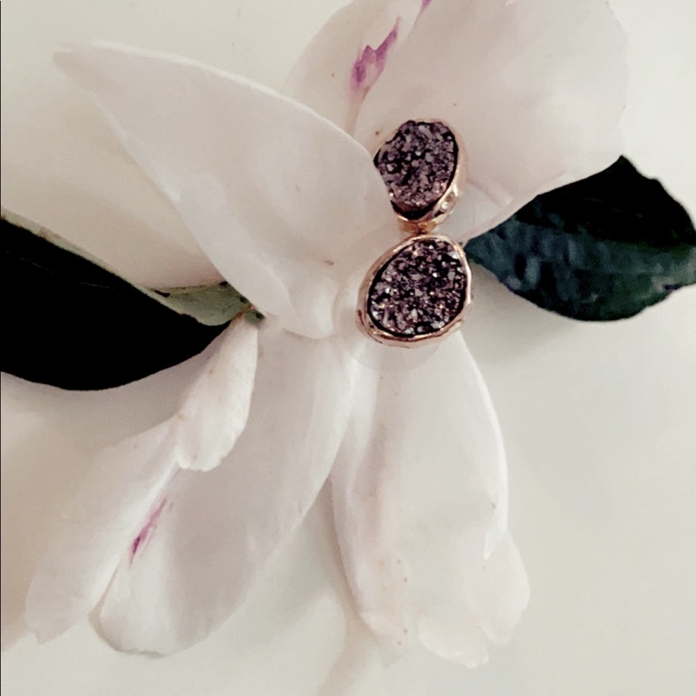 Sparkle rock crater earrings